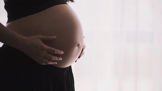 Коронавирусът може да увреди плацентата при бременни жени