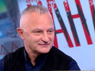 Захари Карабашлиев: Предупредих да сменят пиесата на Малкович