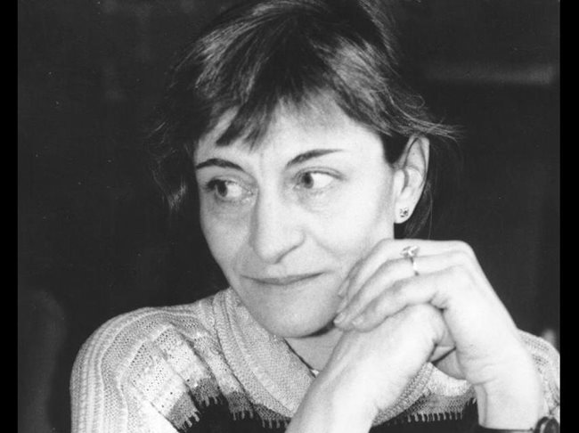 Вера Маринова в журналистическите си години
