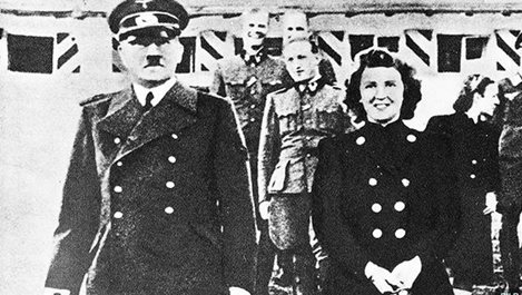 Непубликувани голи снимки на любимата на Хитлер