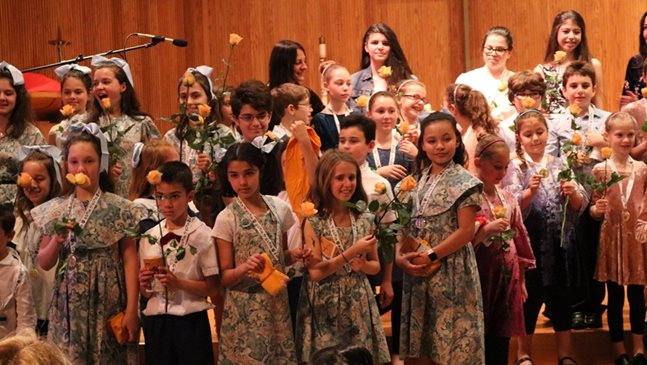 Български деца от Чикаго и Ню Йорк славят 24 май с истински празник на българското слово