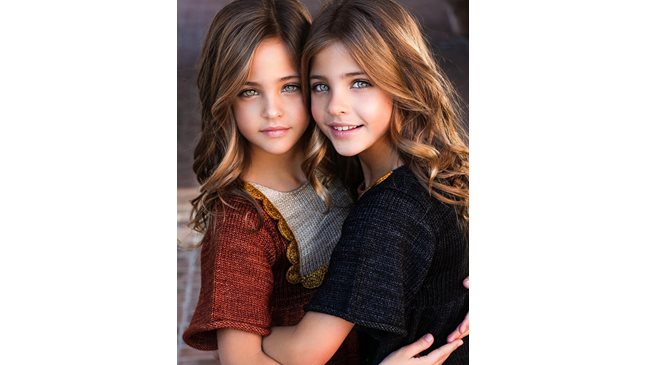 Вижте близначките Ейва и Лия, наричани "най-красивите момичета в света" (Снимки)