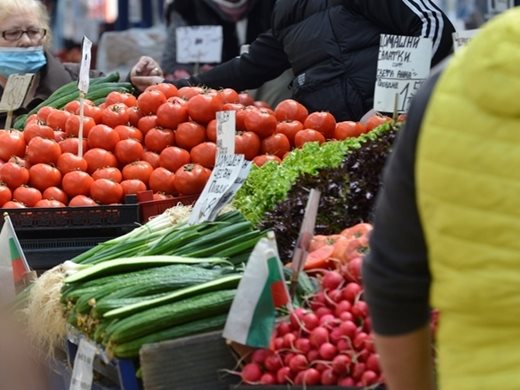 Поскъпването спира, но плодове и зеленчуци вече струват колкото в Лондон (Графика)