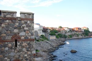 Крепостната стена в Созопол бе открита при спасителни разкопки на територията на националния археологически резерват “Античният град Аполония”.