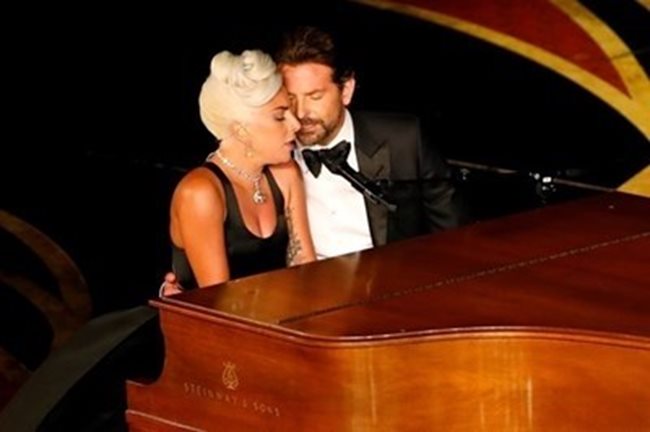 И Лейди Гага, и Брадли Купър прекратиха връзките си наскоро.