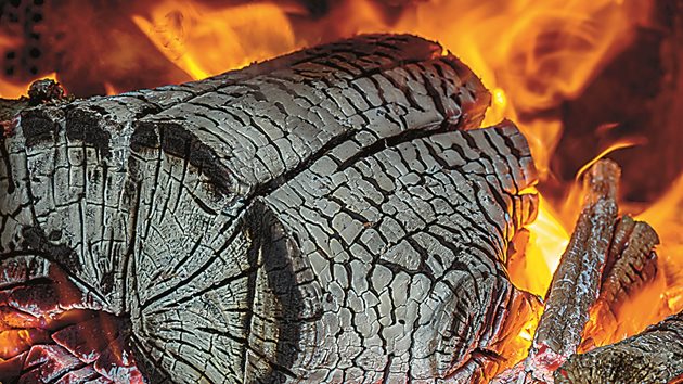 Чиста пепел от огнището е била помощник на стопаните стотици години