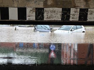 Ад в Италия: Тоскана и Пиза са под вода, евакуират хора (Снимки+видео)