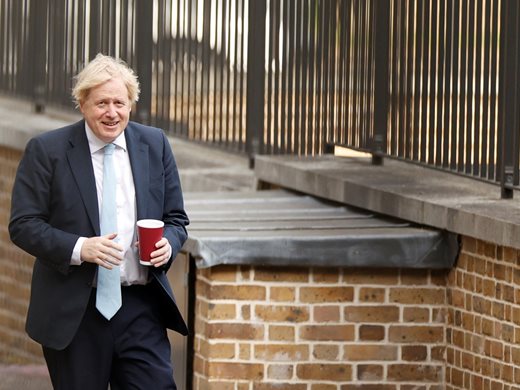 Кога Борис Джонсън ще възобнови икономическата дейност
на Великобритания?