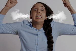 Техники за контрол над гнева, когато много ви ядосат на работа