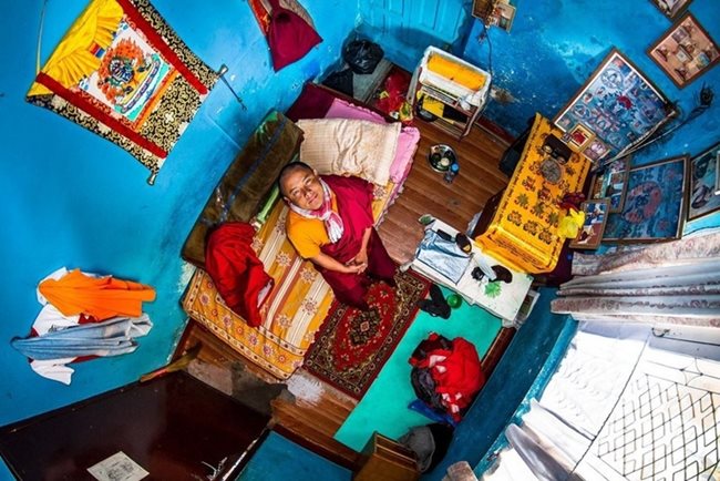 22-годишен студен по Будизъм, Непал