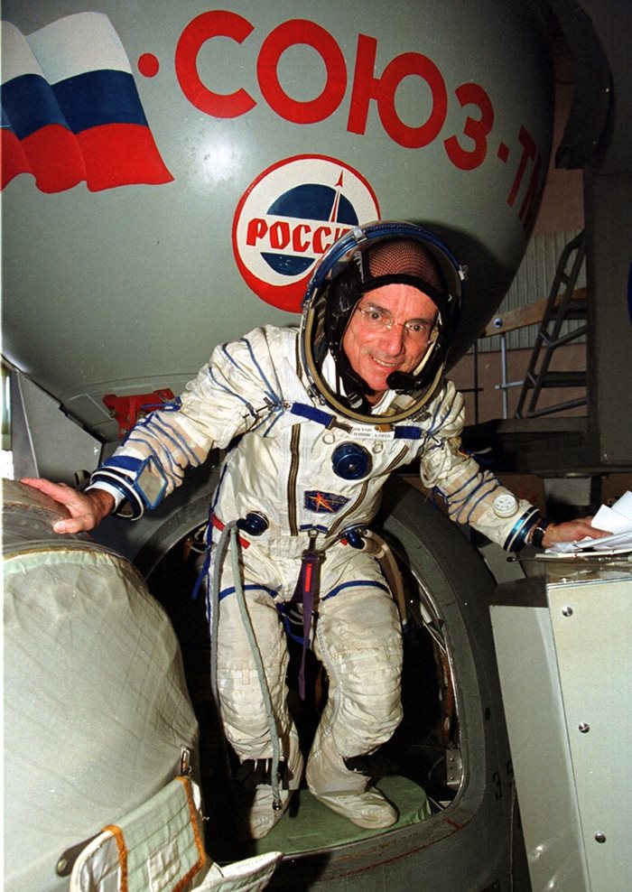 Денис Тито - първият космически турист.