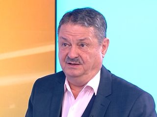 Проф. Георги Рачев: Идва силен вятър, студен циклон, а към вторник ще има затопляне