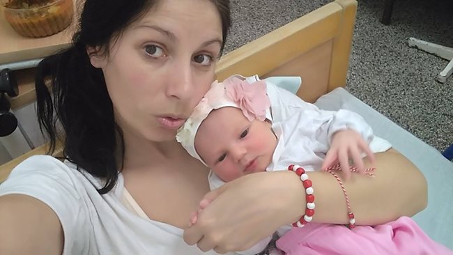 Йорданка Пейчева и бебе Никол