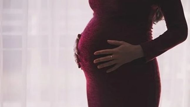 Бременна италианка бе излекувана от заразата с вируса с кръвна плазма