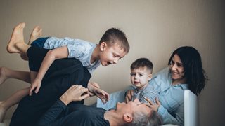 Как да научим детето да уважава родителите