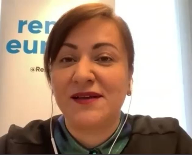 Атидже Алиева - Вели. Стопкадър от онлайн брифинг относно реформата на ОСП,  организиран от Бюрото на Европейския парламент в България