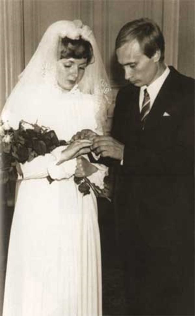 Людмила и Владимир на сватбата им на 28 юли 1983 г. СНИМКА: Уикипедия/Кремъл