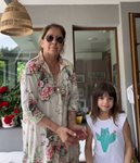 Катето Евро с нова изява с внучката си Кати (Видео)