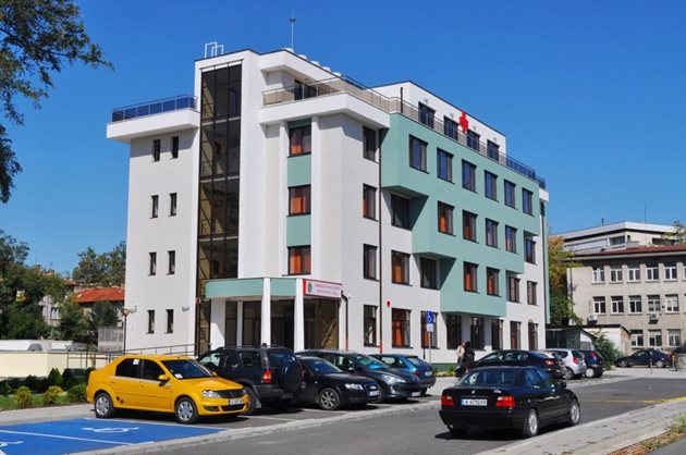 Комплексният онкологичен център в Бургас ще бъде разширен с 9-етажен корпус, оборудван с най-съвременна апаратура.