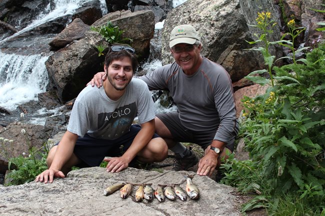 Кико и баща му Асен за риба в Колорадо