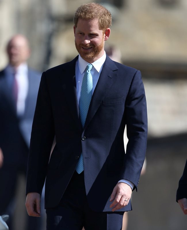 Принц Хари пристигна сам в катедралата Снимки: Ройтерс