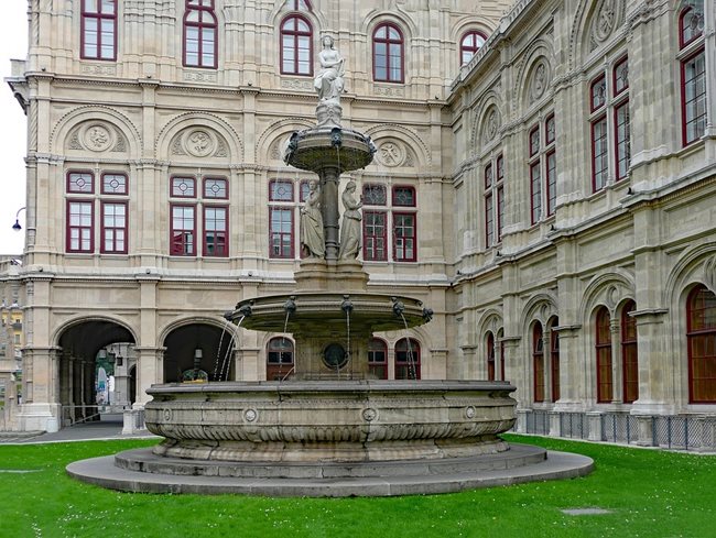 Сградата на Виенската опера СНИМКА: Pixabay