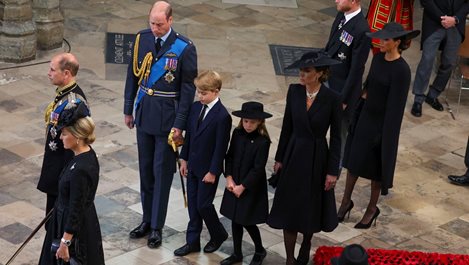 Какво беше посланието, което прати присъствието на най-малките наследници на Елизабет II на погребението й?