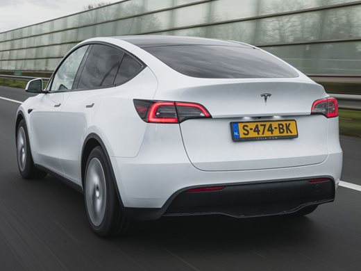 Tesla Model Y е най-продавана кола в света през миналата година