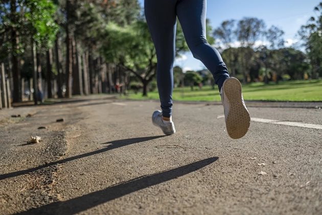 Десетминутно тичане с умерена интензивност оказва положително въздействие върху психичното здраве и подобрява настроението.
Снимка: Пиксабей