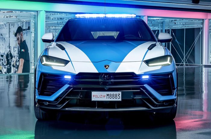 Lamborghini Urus Performance за карабинерите в Италия