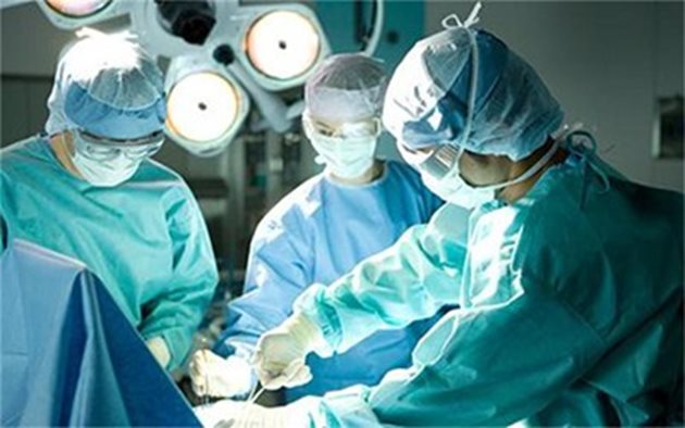 Във Военномедицинската академия (ВМА) беше направена първата за тази година чернодробна трансплантация. Снимка Архив