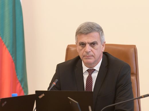 Премиерът Стефан Янев: Нямаме намерение да въвеждаме задължителна ваксинация