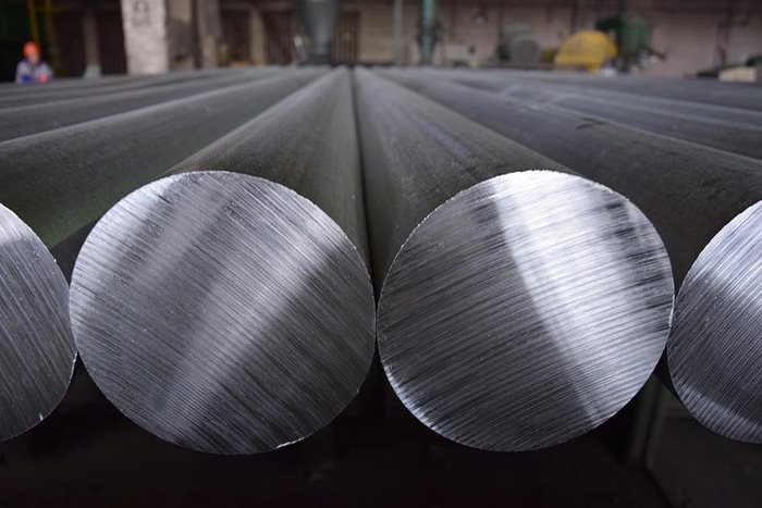 Цената на алуминия спадна под $ 3000 долара за тон за първи път от февруари 2022 г.