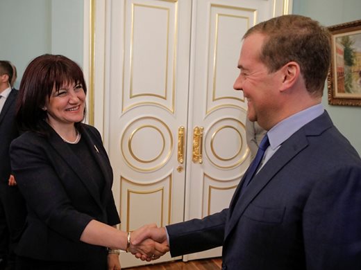 Медведев към Караянчева: "Росатом" ще се включи за АЕЦ"Белене"