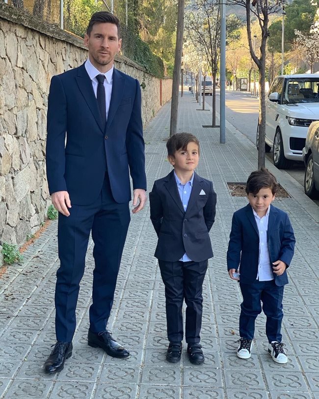 Меси със синовете си Тиаго и Матео