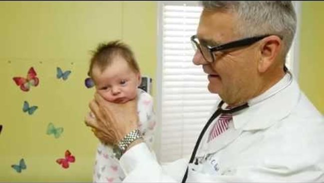 Как да успокоите плачещо бебе за секунди? (видео)