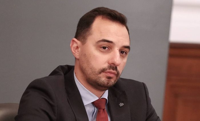 Богдан Богданов, министър на икономиката и индустрията СНИМКА: Архив