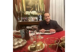 Децата на Берлускони разпродават къщите му