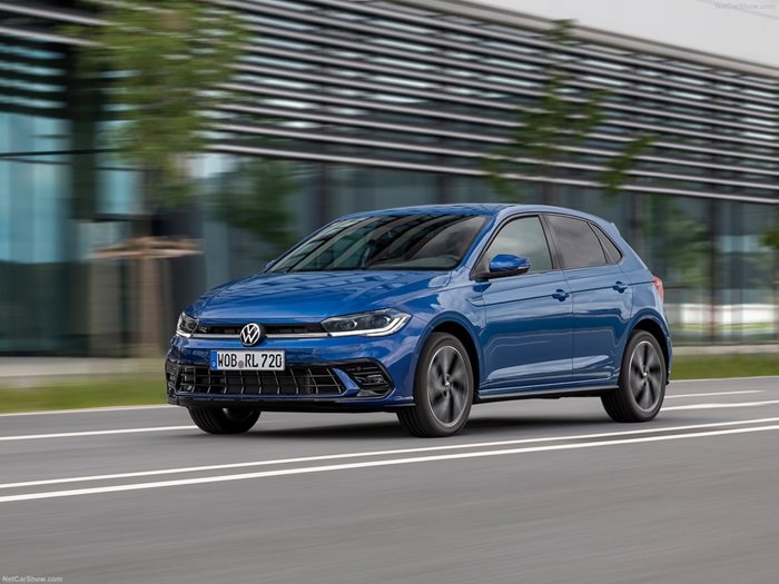 Базовата цена на това Volkswagen Polo в момента е около 20 000 евро, но заради екостандарта Евро 7 след две години цената ще скочи на 25 000 евро.