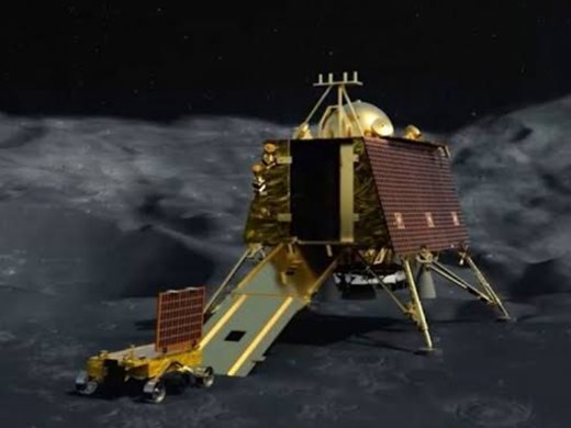 Руският космически апарат "Луна-25" изпрати първи данни на Земята