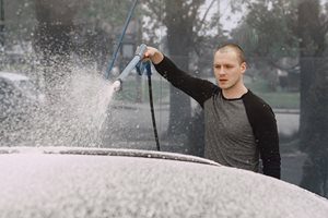 Защо не е добре колата да се мие на много ниски температури