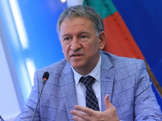 Кацаров: Зеленият сертификат ще е задължителен до по-високи нива на ваксинация