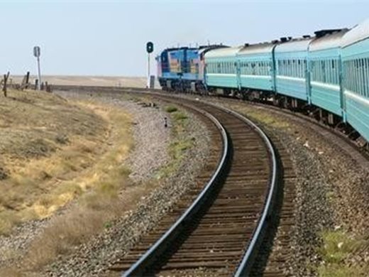БДЖ осигурява над 5 600 допълнителни места във влаковете за почивните дни