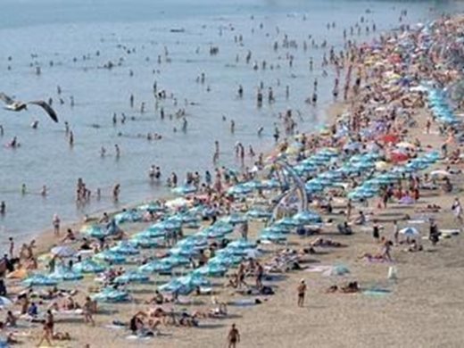 Сезонът по Черноморието продължава, хотелите са пълни