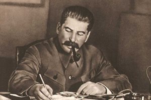 Сталин иска да контролира Гърция чрез Балканската федерация.