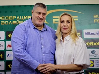 Тони Зетова сменя курса на Мичели - връща опитните волейболистки в националния