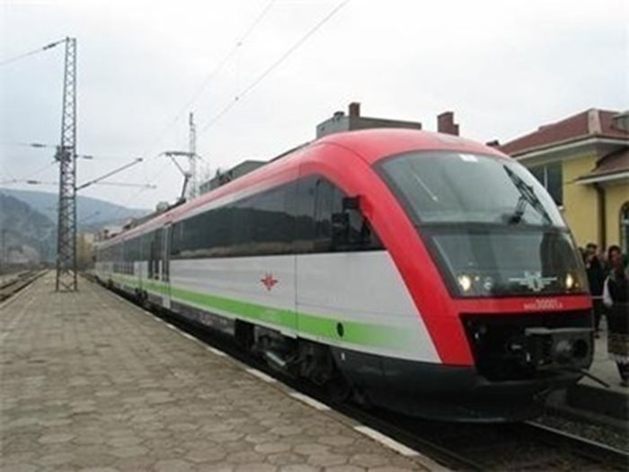 Възстановителните работи по железопътната линия между Истанбул и митническия пункт Капъкуле на границата с България приключиха. СНИМКА: Архив