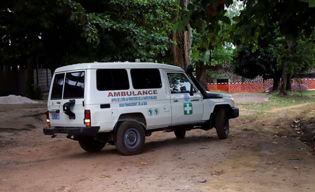 Линейка в Мбандака се придвижва, готова да приеме предполагаеми случаи на ебола СНИМКА: Ройтерс