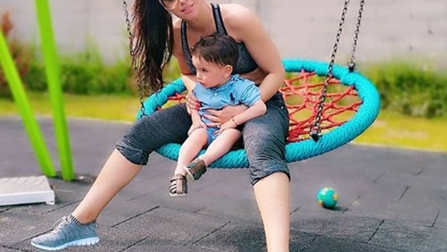 Синът на Мария Илиева я държи във форма със спорта "тичане след бебе"