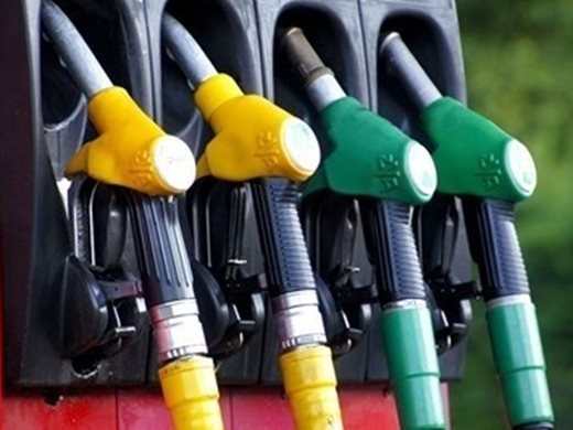 КРИБ и АИКБ: Подкрепяме отлагането на закона за горивата